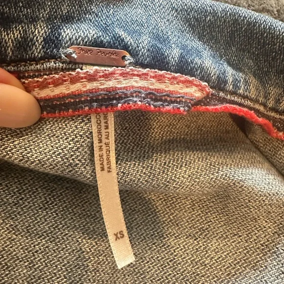 Free People XS Denim Jacket - Picture 2 of 3